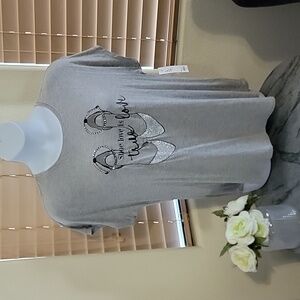 Apt. 9 women's XL sparkle shoe design short sleeve shirt gray